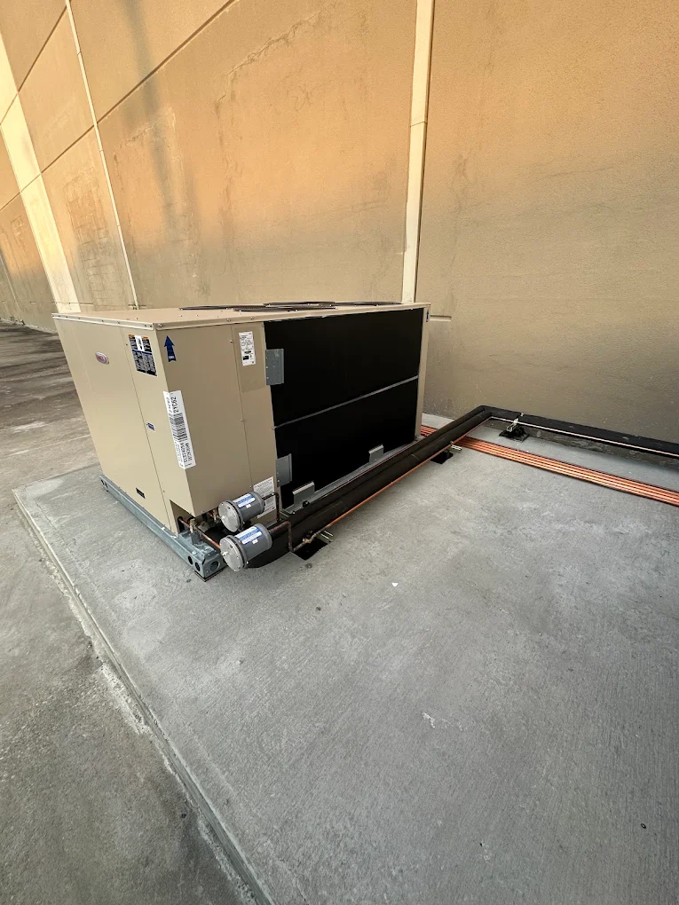 Commercial HVAC package unit set by Prestige Air Service, Conroe, TX